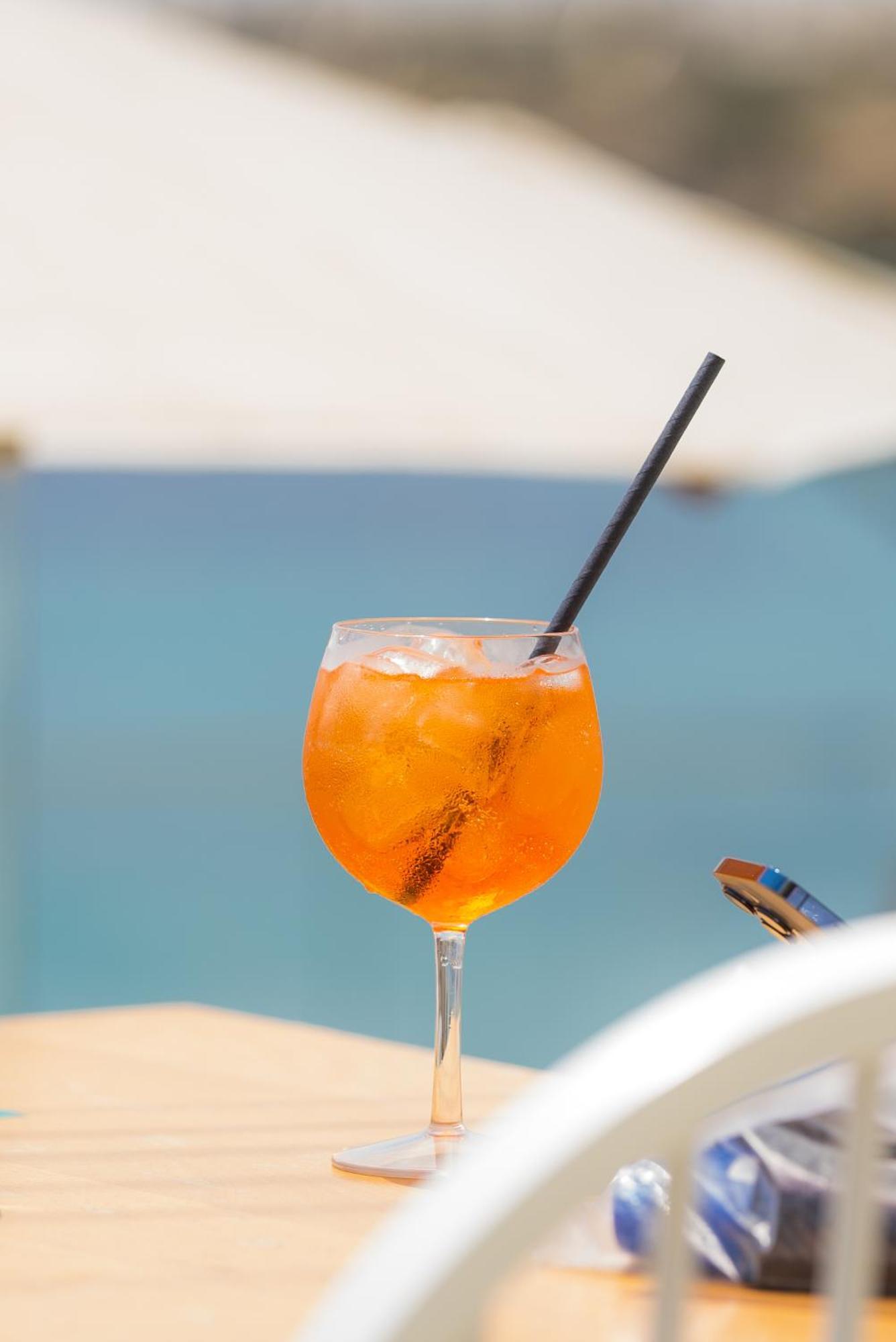 New Paradise Beach Resort - Adults Only 外观 照片