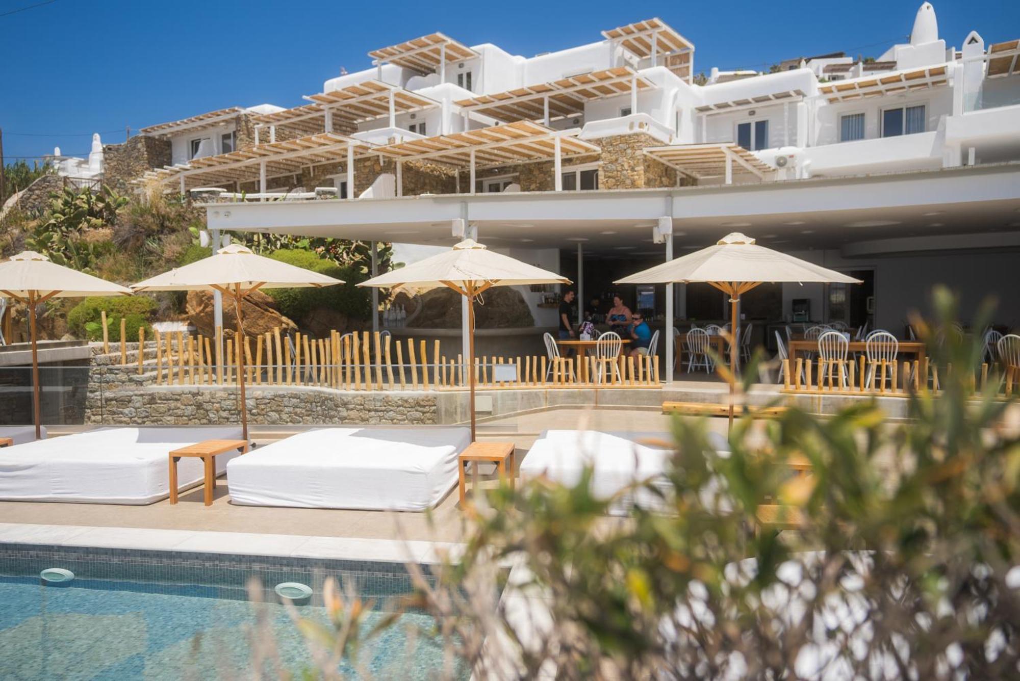New Paradise Beach Resort - Adults Only 外观 照片