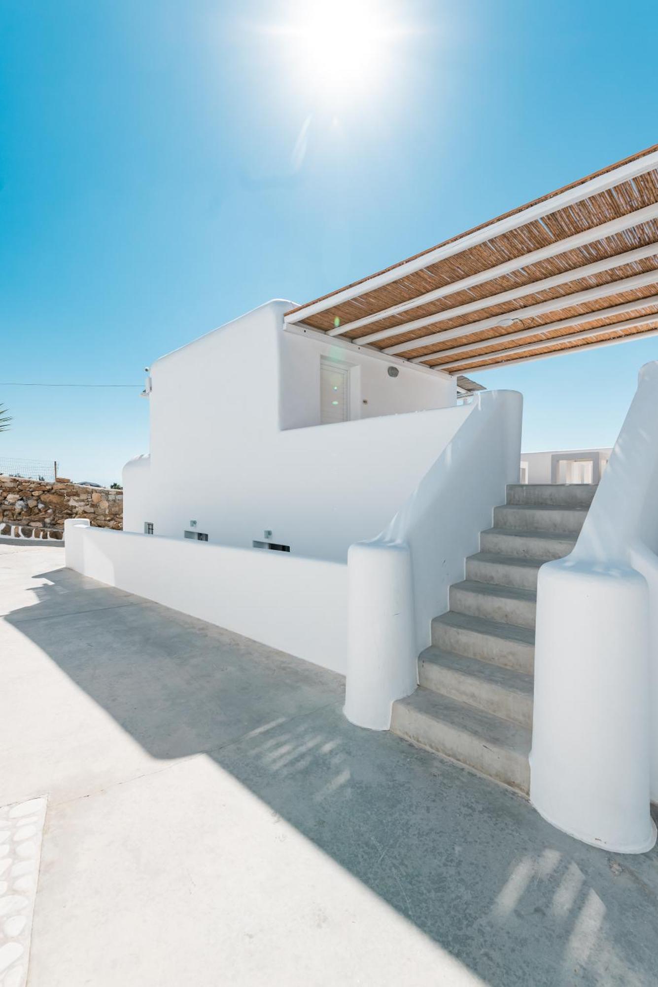 New Paradise Beach Resort - Adults Only 外观 照片